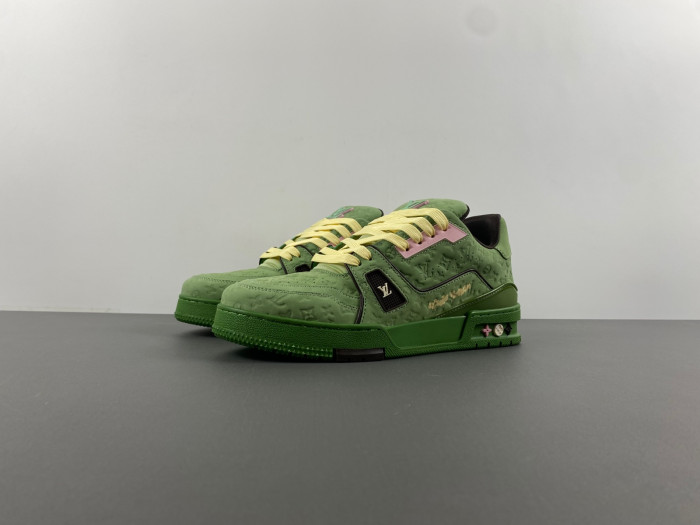 LOU1VTON trainer (EU47)