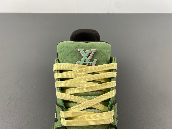LOU1VTON trainer (EU47)